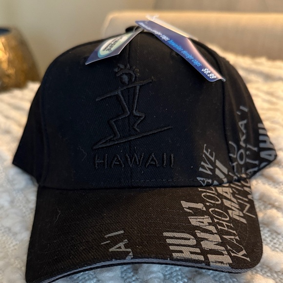 Hawaii Embroidered Caps Set - Picture 2 of 7